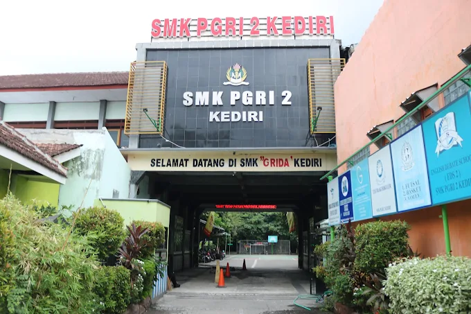 Sejarah & Kondisi Lingkungan SMK PGRI 2 Kediri